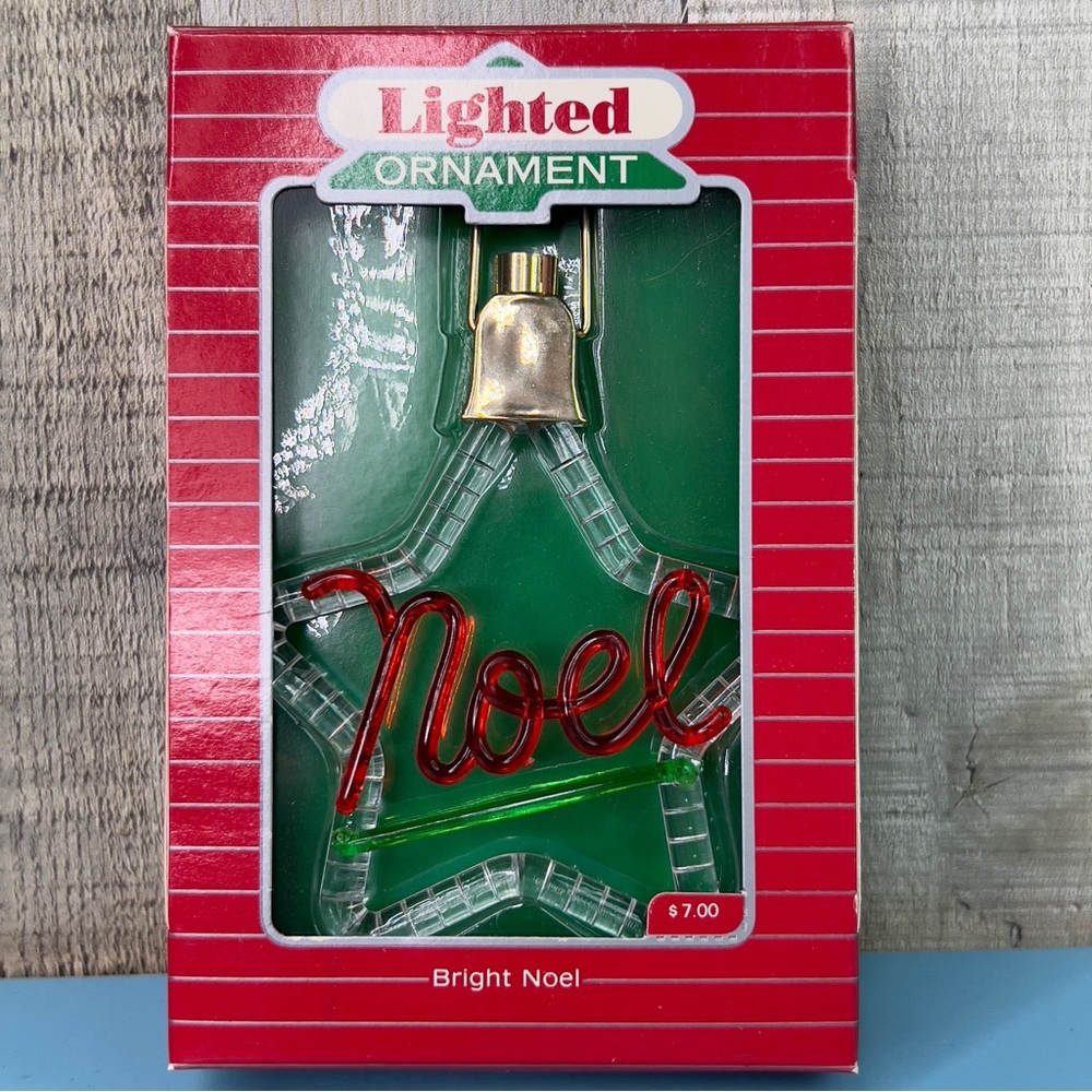 Hallmark Holiday Magic Light Ornament  Bright Noel 1987
